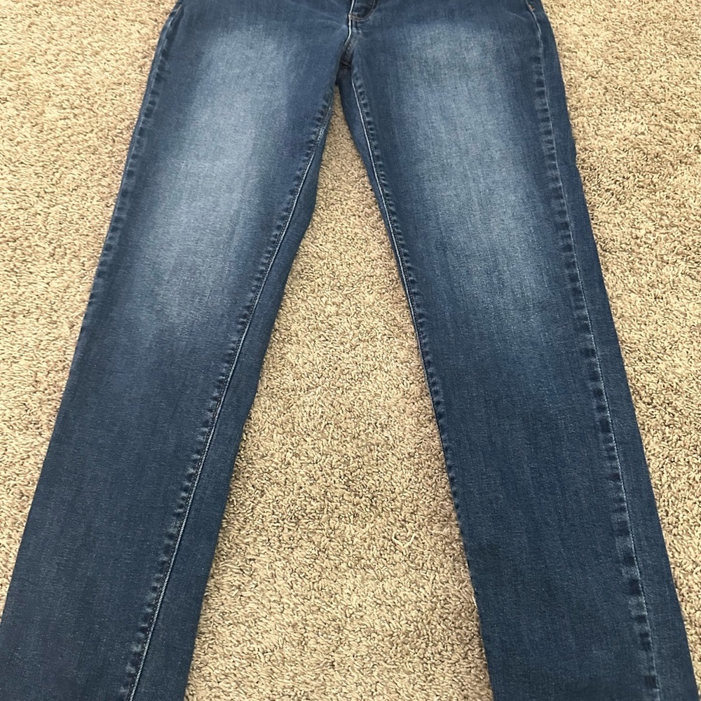 Eddie Bauer classic blue denim Jeans. - Picture 1 of 12